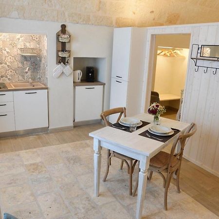 Suite Vitti 5 - Puglia Mia Apartments โมโนโปลี ภายนอก รูปภาพ